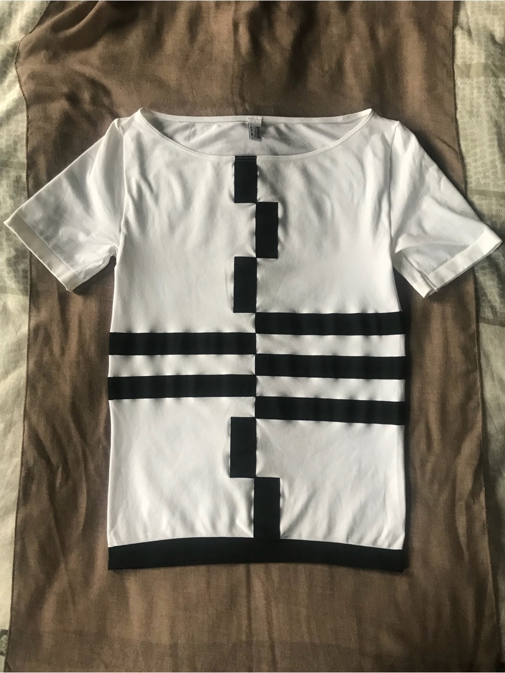 Wilfred - retro tee jersey White & Black Graphic Stripe Women’s Top vintage